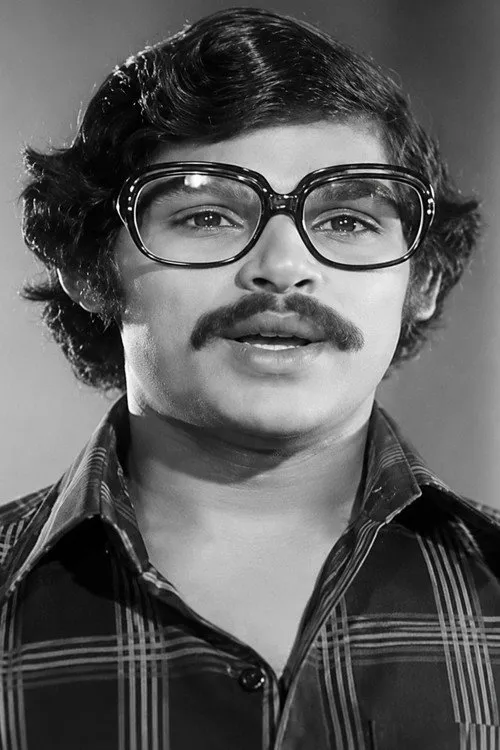 Master Sekhar interpretando a 