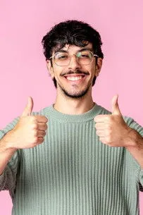 Dan Claudino ha trabajado con Mateus Guidoni en 1 ocasiones