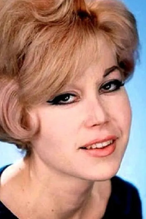 Mathé Altéry en su biografía y filmografía