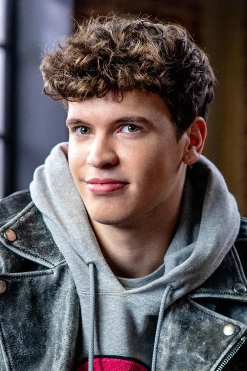 Mathias Mesmans — personaje: Liam Somers