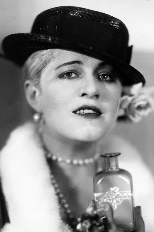 Dan Hanlon ha trabajado con Mathilde Brundage en 2 ocasiones