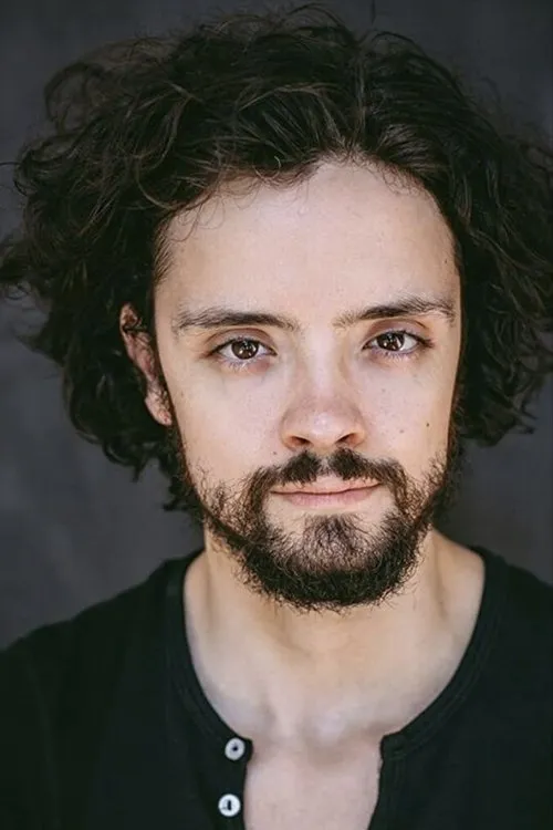 Kelly Thiebaud ha trabajado con Matt Afonso en 1 ocasiones