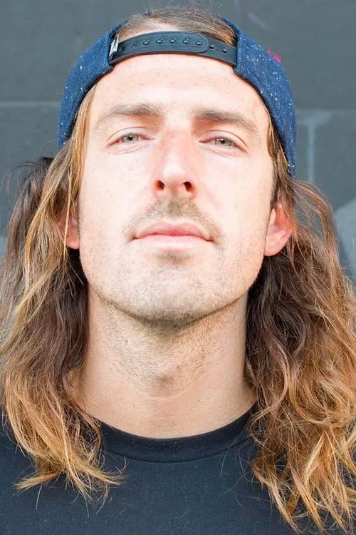 Billy Marks ha trabajado con Matt Bennett en 4 ocasiones