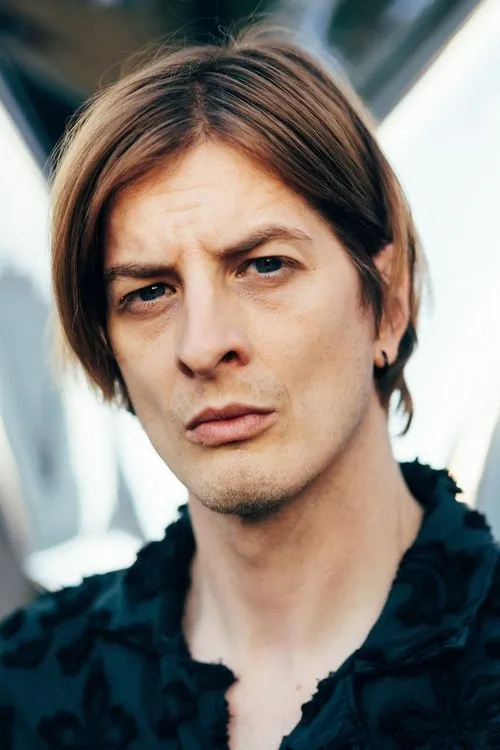 Oliver Sykes ha trabajado con Matt Kean en 6 ocasiones