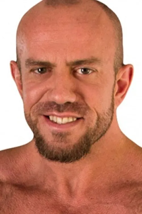 Matt Stevens interpretando a 