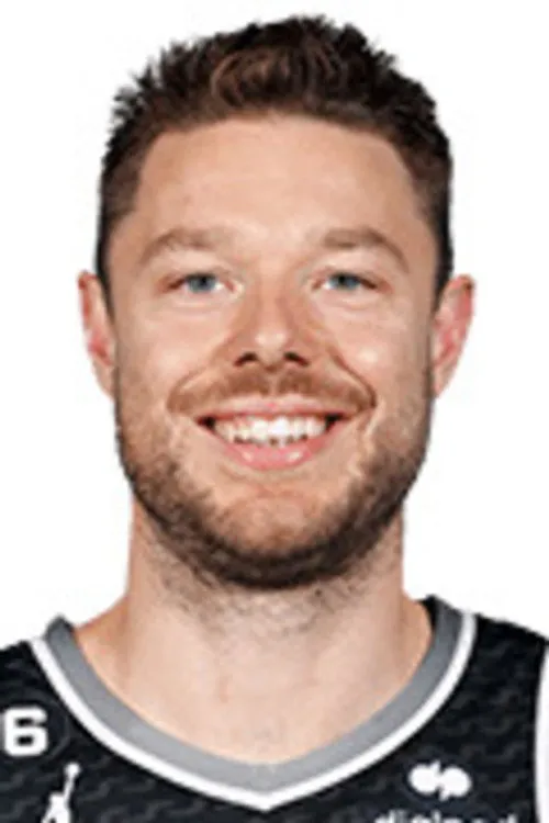 Luc Longley ha trabajado con Matthew Dellavedova en 2 ocasiones