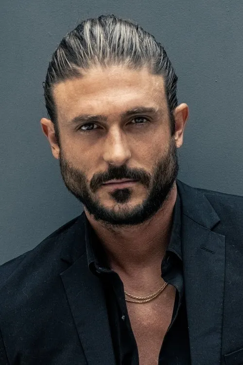 Matthew Stephen Smith interpretando a Hot IT Guy