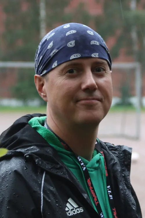 Ville Lähde ha trabajado con Matti Kuusniemi en 12 ocasiones