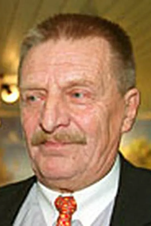 Matti Tuominen interpretando a Työnjohtaja