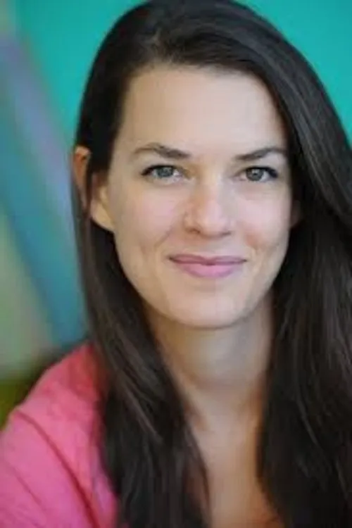 Tess Hall ha trabajado con Maura McNamara en 1 ocasiones