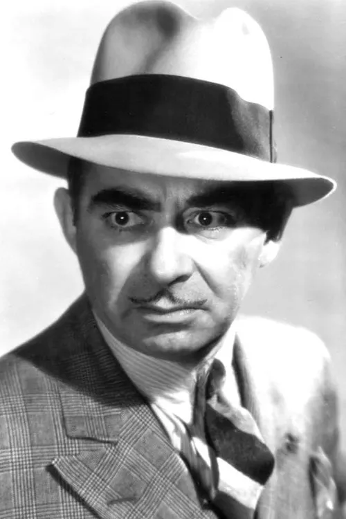 Gladys Lloyd ha trabajado con Maurice Black en 2 ocasiones