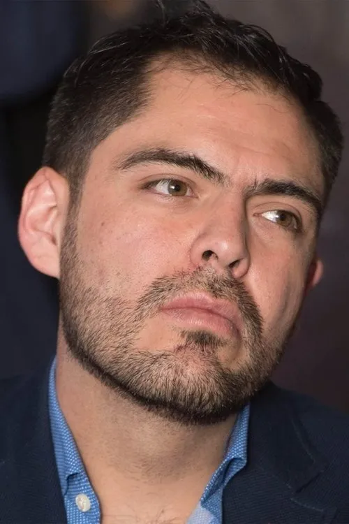 Mauricio Cabrera interpretando a Self