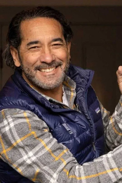 Mauro Henrique — personaje: Self - Painter