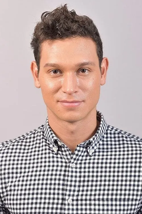 Niko Rusakov ha trabajado con Mav Kang en 1 ocasiones