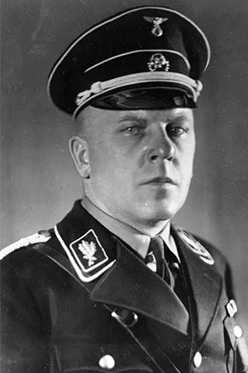 Baldur von Schirach ha trabajado con Max Amann en 2 ocasiones