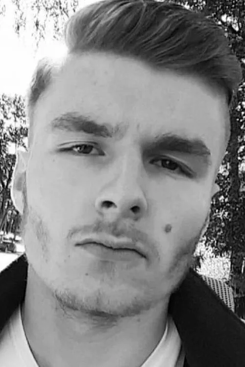 Max Herzberg interpretando a Self