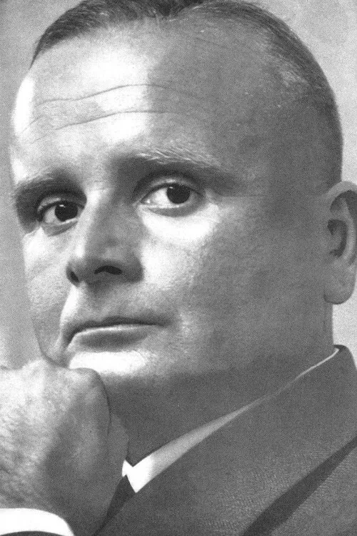 Max Turilli interpretando a Anselmo Marcucci, il testimone