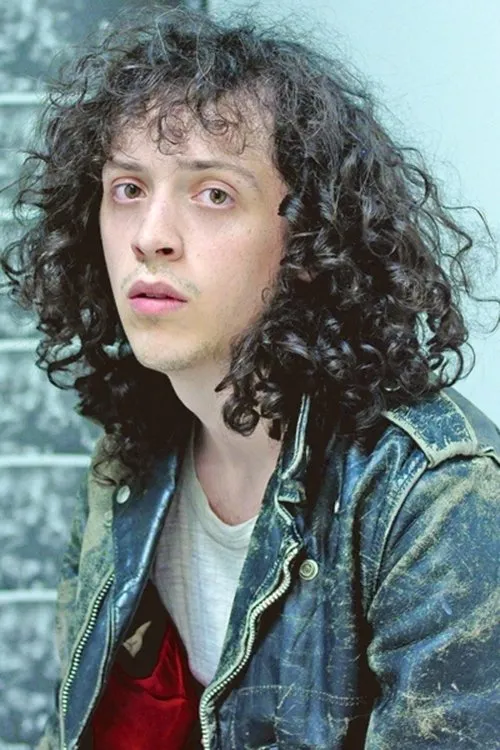 Emily Lineham ha trabajado con Max Turnbull en 1 ocasiones