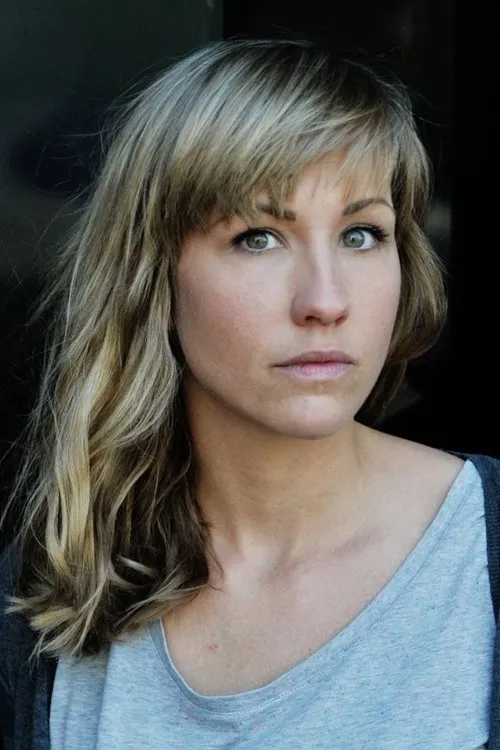 K.M. Lo ha trabajado con Maxi Warwel en 1 ocasiones