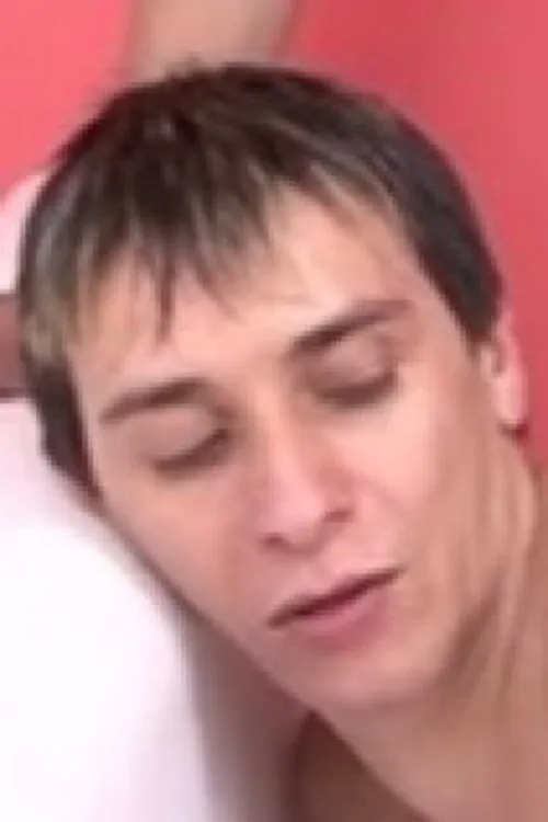 Maxi interpretando a (archive footage)