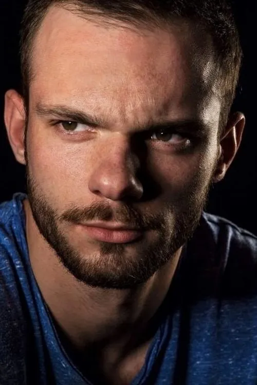 Coumba Seck ha trabajado con Maxime Mège en 1 ocasiones