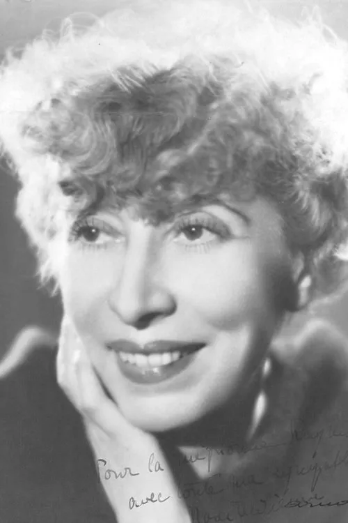 Jacques Hélian ha trabajado con Maximilienne en 2 ocasiones