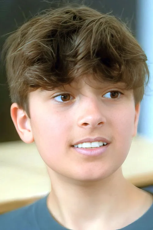 Maximillian Florio Barimani — personaje: Reza