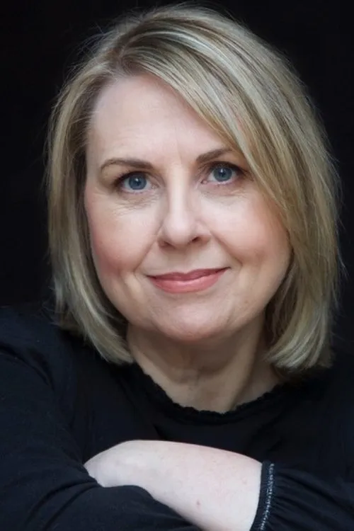 Maxine Evans interpretando a Gina