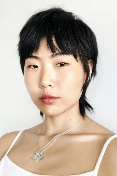 May Hong en su biografía y filmografía