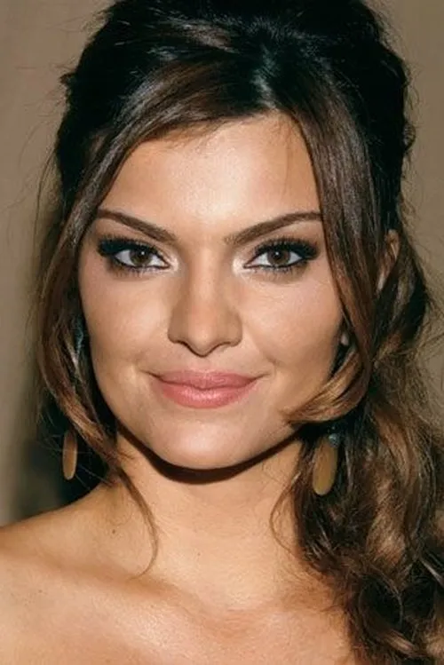 Mayana Neiva interpretando a 