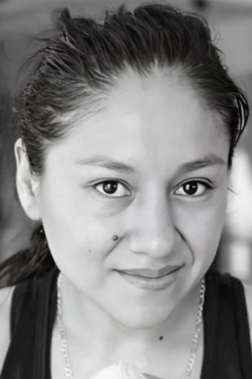 Mayeli Flores interpretando a Self