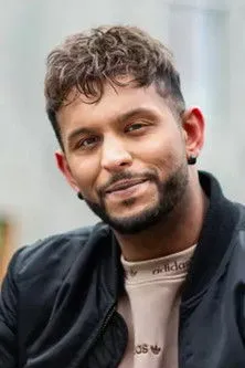 Mayoo Indiran — personaje: Mayoo Indiran