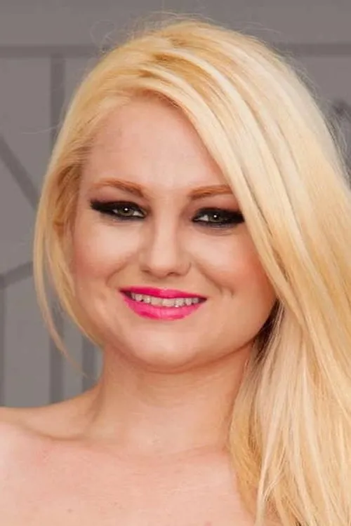 Mazzeratie Monica interpretando a 