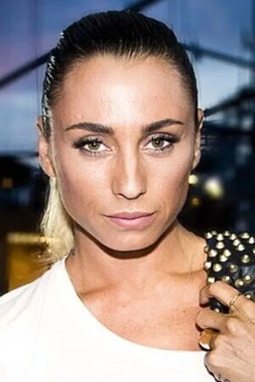 Medina — personaje: Self