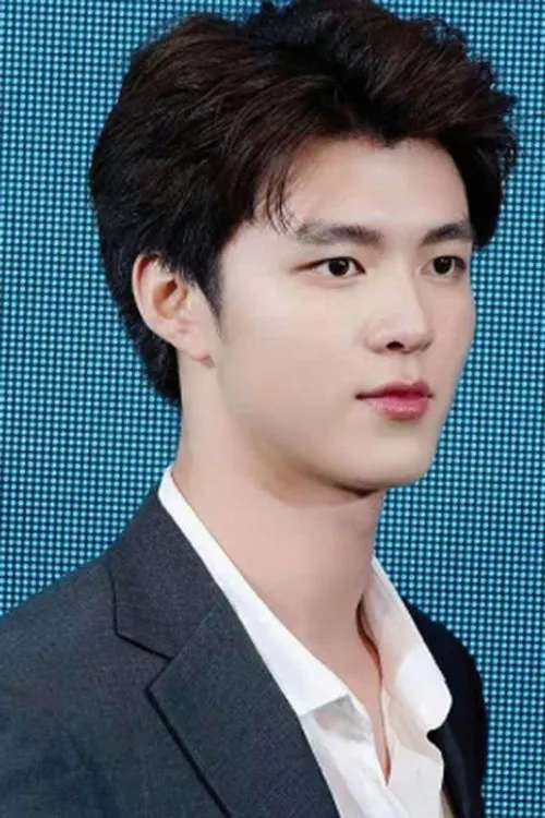 Meen Nichakoon Khajornborirak interpretando a Aiyaret /