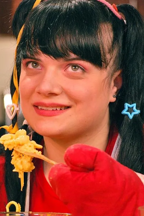 Megan Laesch interpretando a Psycho Woman