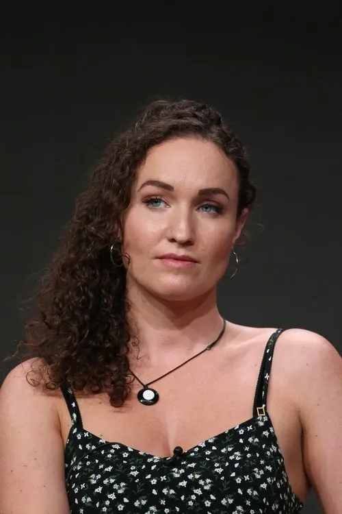 Megan Phelps-Roper interpretando a Self