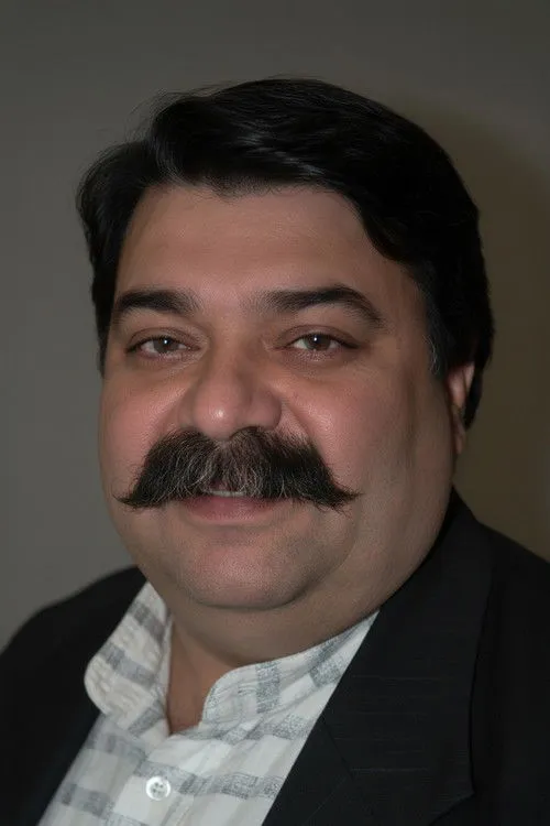 Mehmet Beyazit interpretando a Recep