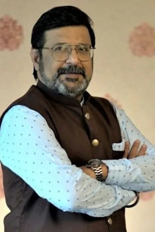 Shraddha Dangar ha trabajado con Mehul Buch en 1 ocasiones