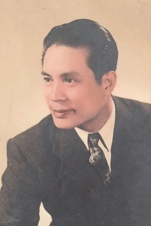 Mei Xi interpretando a