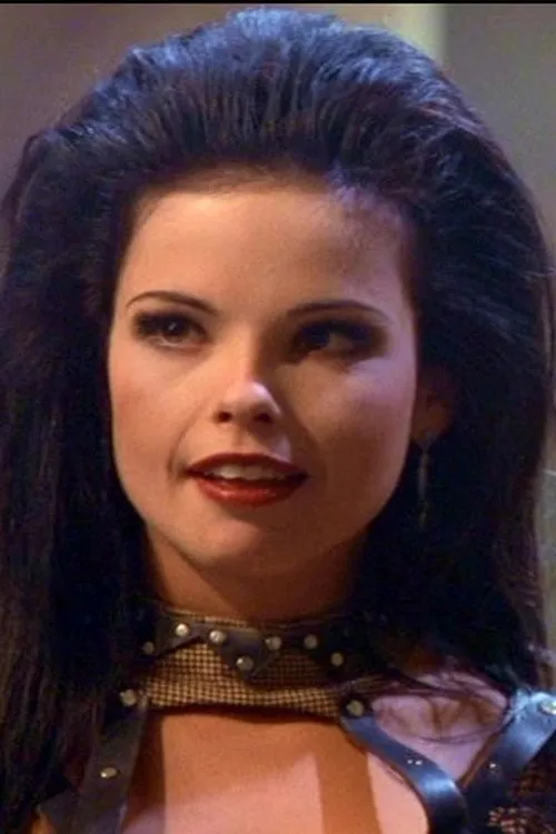 Meighan Desmond interpretando a Discord