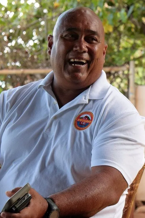 Greg Noll ha trabajado con Mel Pu'u en 1 ocasiones