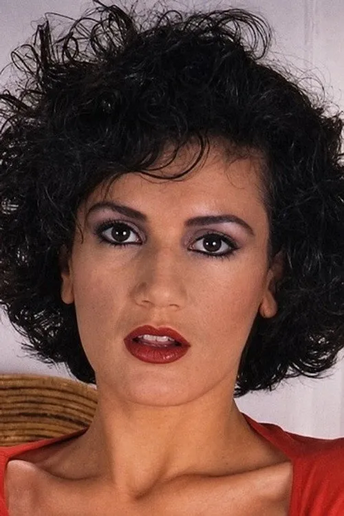 Melba Cruz interpretando a (archive footage)