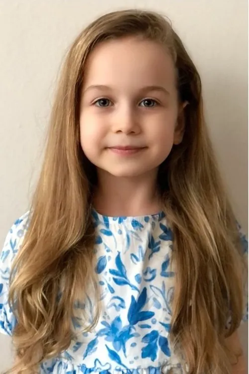 Melisa Duru Ünal interpretando a 