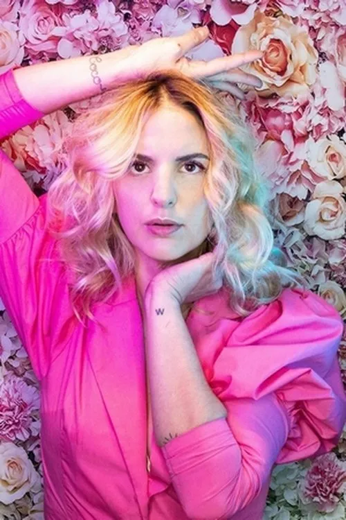 Melody Collange — personaje: Self (Melococo)