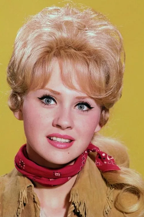 Melody Patterson interpretando a Ellie Masters