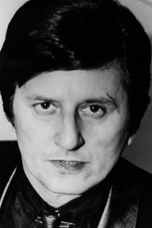 Massimo Buscemi ha trabajado con Memo Dittongo en 2 ocasiones