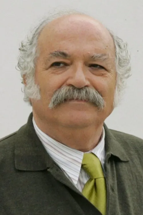 Meray Ülgen interpretando a