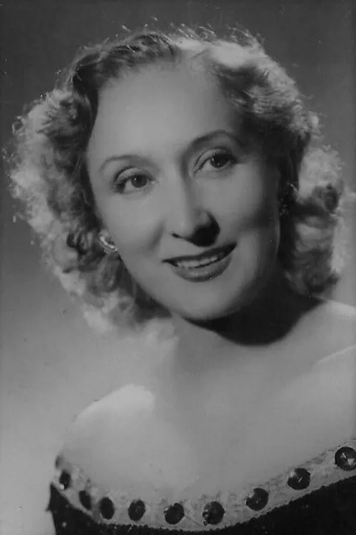 Mercedes Prendes interpretando a 