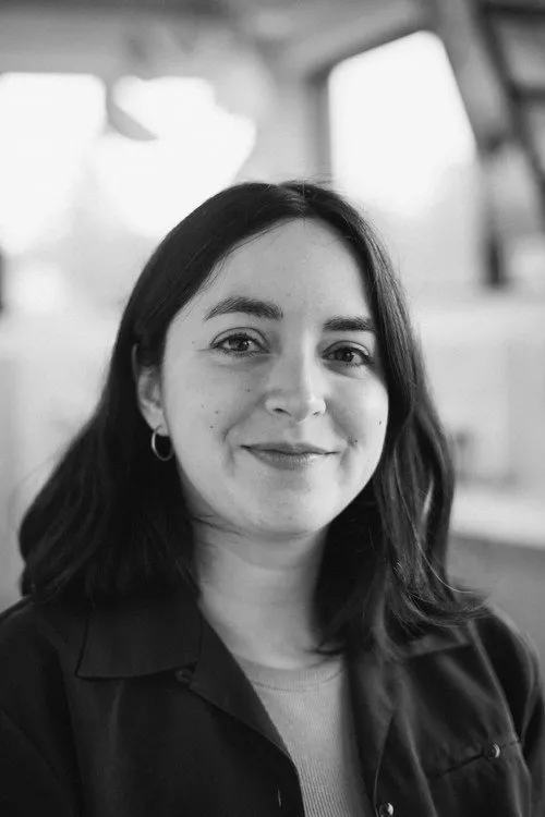 Denya Normil ha trabajado con Mérédith Gonzalez-Bayard en 1 ocasiones